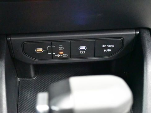 Used 2025 Kia K4 FWD image 26