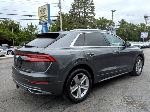 Used 2019 Audi Q8 Premium image 8
