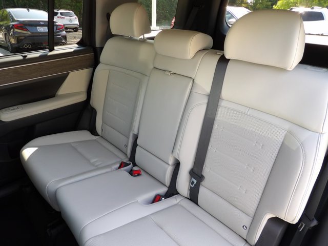 Certified 2026 Hyundai Santa Fe Limited AWD/4WD image 25