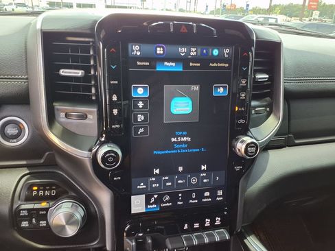 Used 2023 RAM 1500 Laramie AWD/4WD image 29