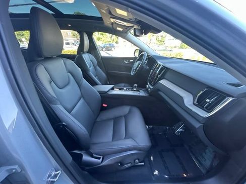 Used 2025 Volvo XC60 B5 Plus AWD/4WD image 15