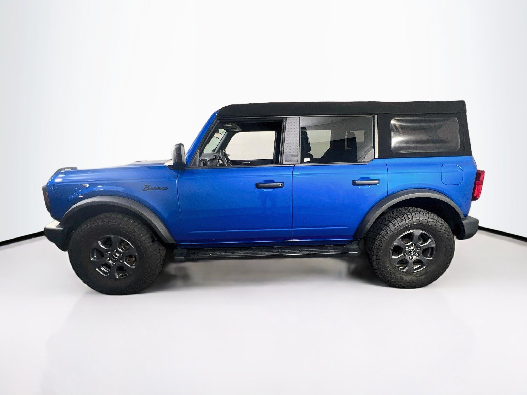 Used 2023 Ford Bronco 4-Door AWD/4WD image 8