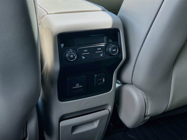 Used 2019 GMC Acadia Denali w/ Technology Package AWD/4WD image 23