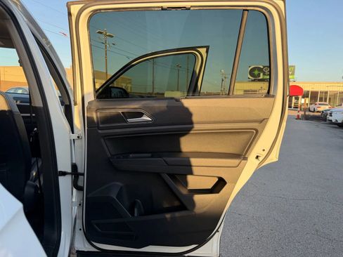 Used 2018 Volkswagen Atlas SE image 13