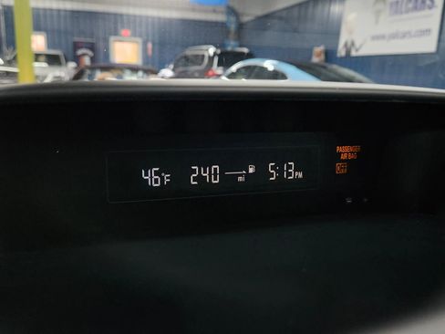 Used 2014 Subaru Forester 2.5i image 27