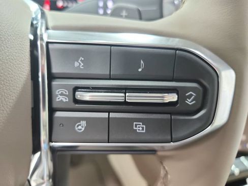 New 2026 GMC Yukon Denali w/ Sun & Power Step Package AWD/4WD image 27