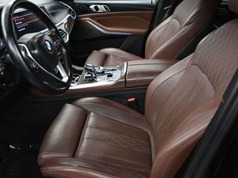 Used 2019 BMW X5 xDrive50i w/ Executive Package image 6