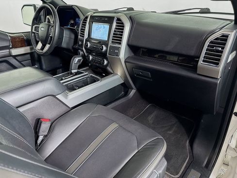 Used 2016 Ford F150 Platinum w/ Equipment Group 701A Luxury image 29