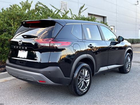 Certified 2023 Nissan Rogue S image 28