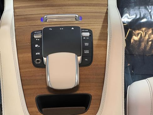 Certified 2025 Mercedes-Benz GLE 450 4MATIC image 17