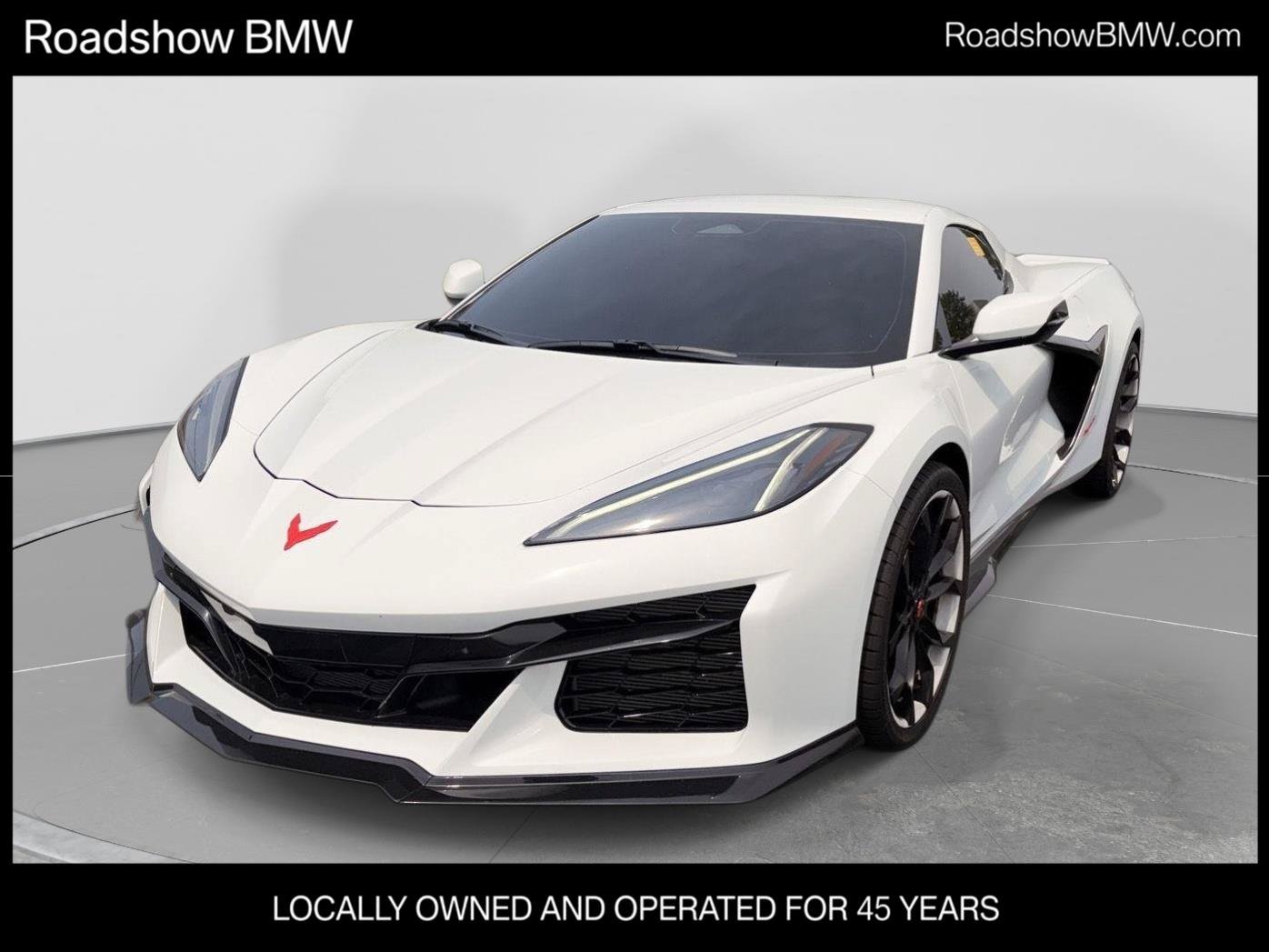 Used 2025 Chevrolet Corvette Z06 w/ Stealth Interior Trim Package RWD image 1