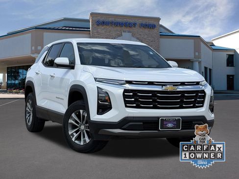 Used 2025 Chevrolet Equinox LT w/ Safety and Technology Package FWD image 1