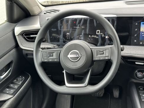New 2026 Nissan Kicks SV FWD image 19