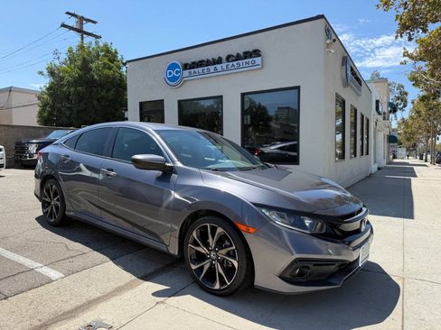 Used 2020 Honda Civic Sport image 2