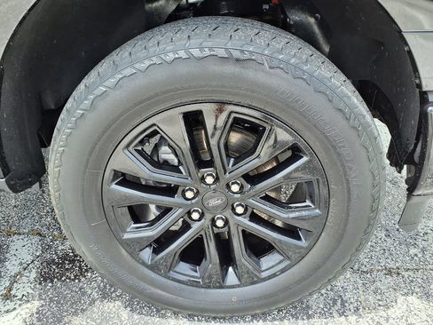 Used 2024 Ford F150 Lariat w/ Equipment Group 502A High AWD/4WD image 9