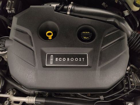 Used 2014 Lincoln MKZ FWD image 30