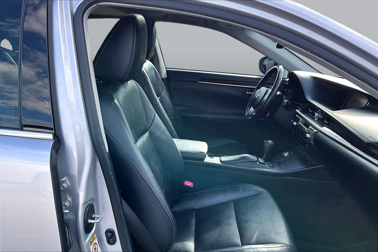 Used 2014 Lexus ES 350 w/ Luxury Package FWD image 9