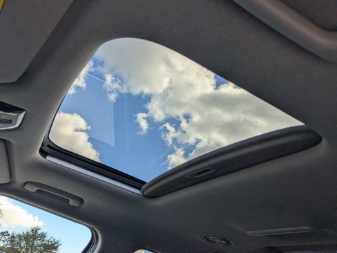 New 2026 Kia EV9 Wind image 24