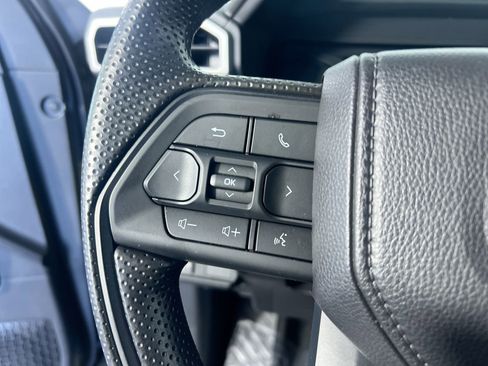 Used 2025 Toyota Tacoma SR image 16