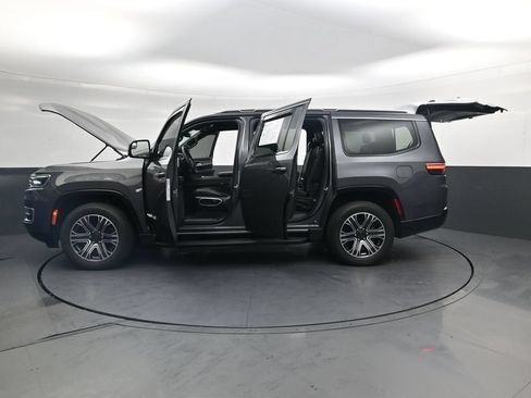 Used 2024 Jeep Wagoneer 4WD w/ Premium Group I image 52