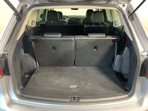 Used 2024 Volkswagen Atlas SE AWD/4WD image 26