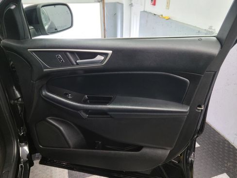 Used 2017 Ford Edge SEL w/ Equipment Group 201A AWD/4WD image 22