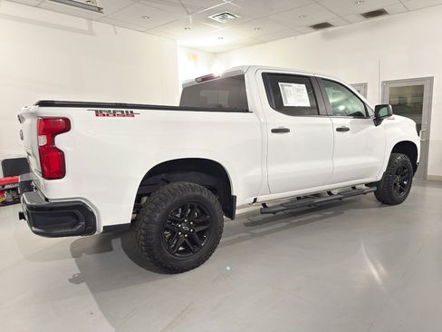 Used 2021 Chevrolet Silverado 1500 Custom Trail Boss image 13