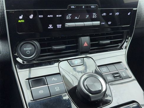 Used 2024 Toyota bZ4X XLE w/ Weather Package image 25