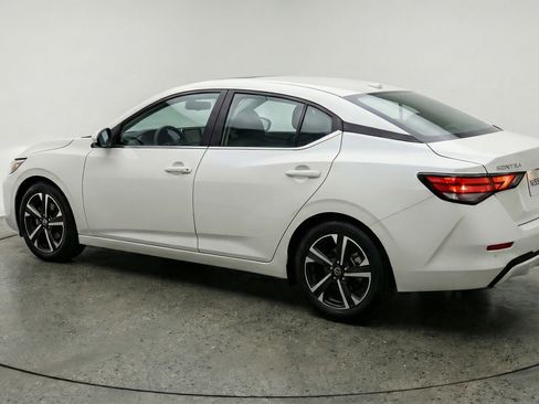 Used 2025 Nissan Sentra SV image 6