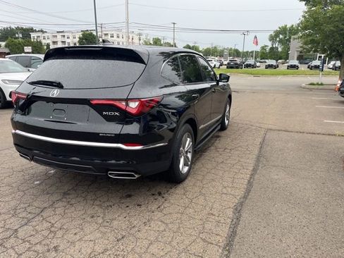 Used 2023 Acura MDX SH-AWD image 16