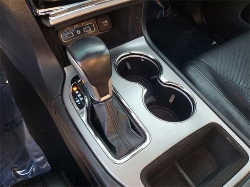 Used 2020 Jeep Grand Cherokee Limited w/ Luxury Group II image 28