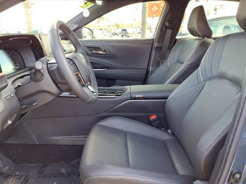 Used 2026 Toyota Crown Limited image 18