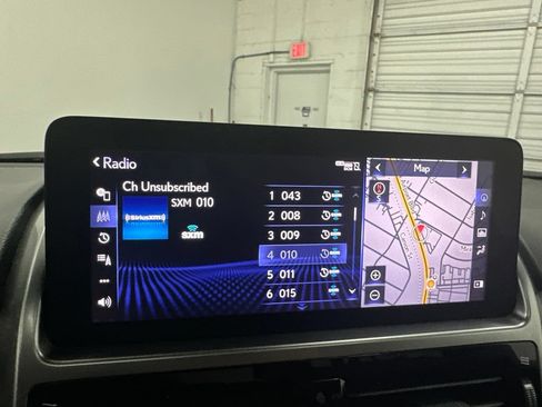 Used 2022 Lexus GX 460 Luxury w/ Off Road Package AWD/4WD image 16