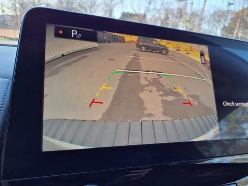 Used 2024 Nissan Armada SV image 20