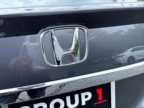 Used 2017 Honda Accord Touring image 31