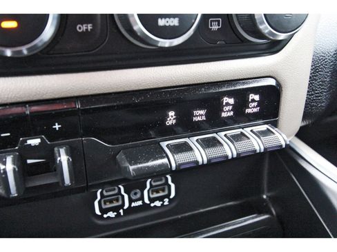 Used 2022 RAM 2500 Laramie AWD/4WD image 29