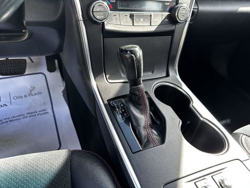 Used 2016 Toyota Camry XSE w/ Moonroof Package FWD image 17