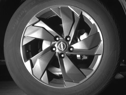 Used 2025 Nissan Rogue SV image 13