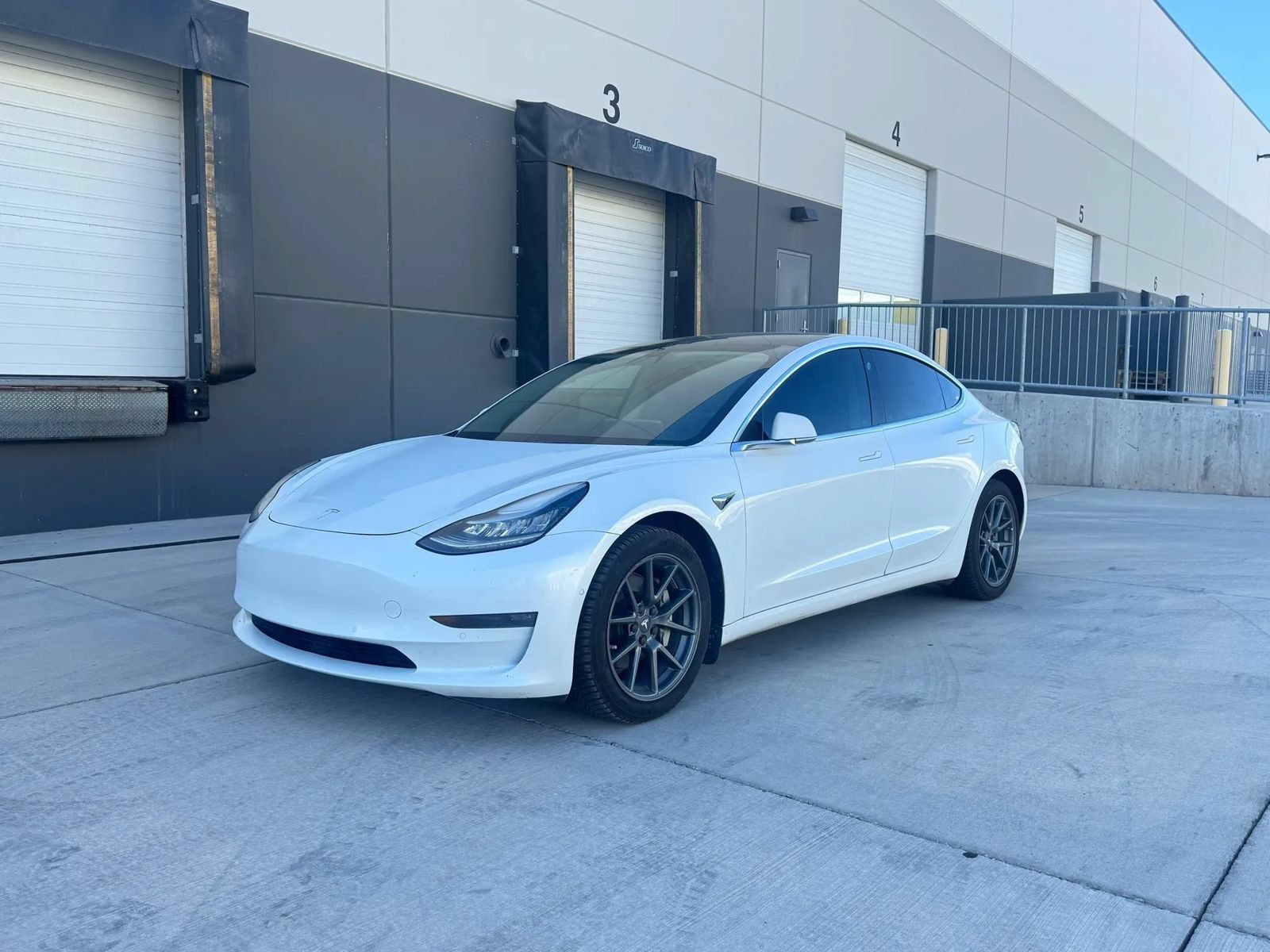 Used 2019 Tesla Model 3 Long Range AWD/4WD image 1