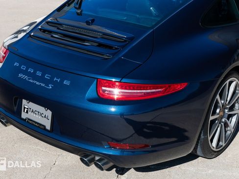 Used 2012 Porsche 911 Carrera S image 16