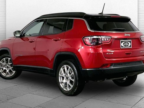 Used 2025 Jeep Compass Limited AWD/4WD image 11