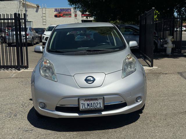 Used 2015 Nissan Leaf S w/ Charge Package FWD image 3