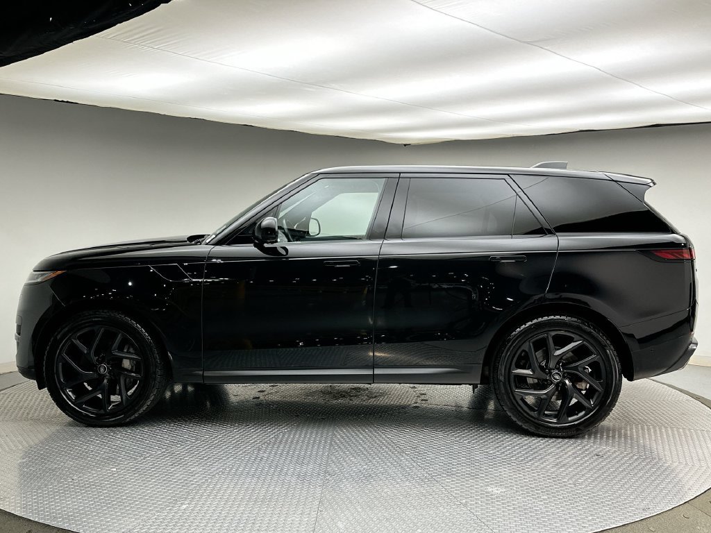 Used 2024 Land Rover Range Rover Sport SE AWD/4WD image 10