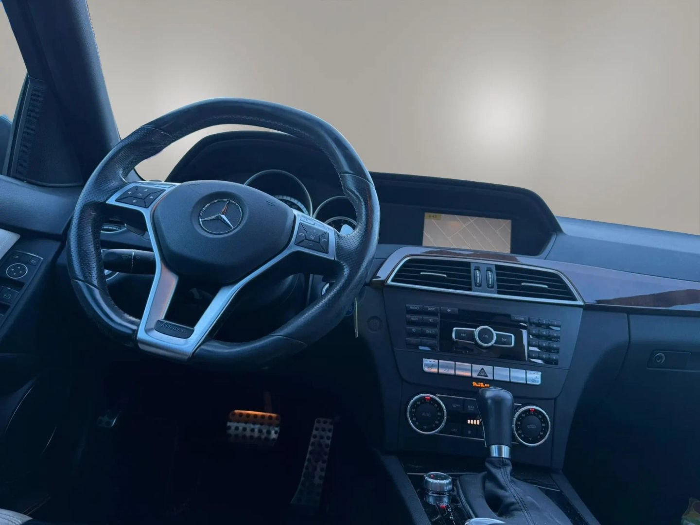 Used 2012 Mercedes-Benz C 63 AMG Sedan image 19