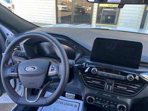 Used 2023 Ford Escape ST-Line image 34