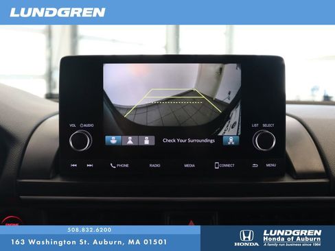 Used 2025 Honda Pilot Sport image 24