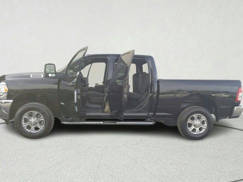 Used 2024 RAM 2500 Big Horn image 11