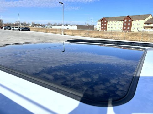 Certified 2023 Cadillac Escalade ESV Sport Platinum image 14