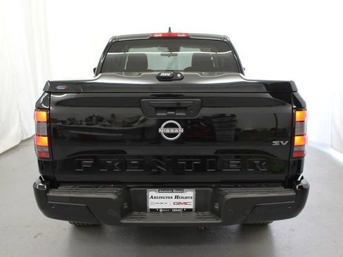 Used 2023 Nissan Frontier SV w/ Technology Package RWD image 10