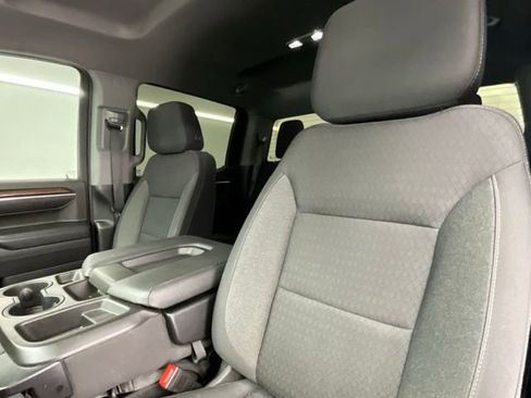 Used 2022 Chevrolet Silverado 1500 LT w/ Snow Plow Prep Package image 6